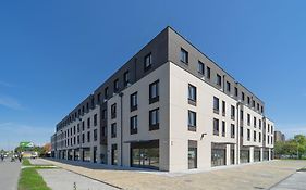 Milo Aparthotel